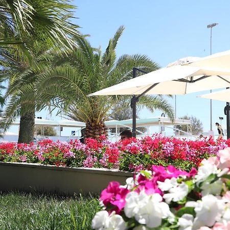 Hotel Metropol Σενιγκάλια Εξωτερικό φωτογραφία