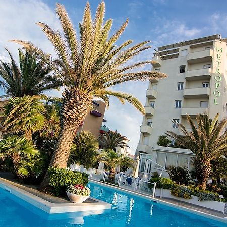 Hotel Metropol Σενιγκάλια Εξωτερικό φωτογραφία