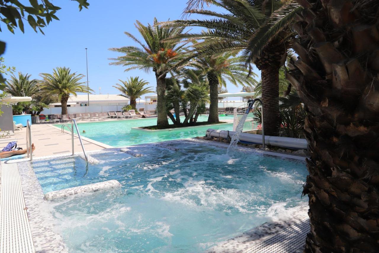 Hotel Metropol Σενιγκάλια Εξωτερικό φωτογραφία