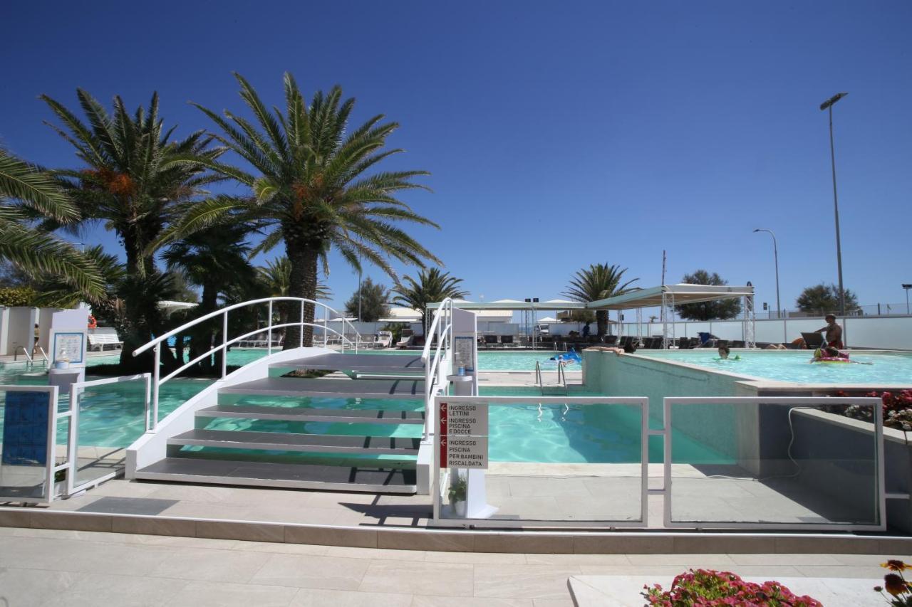 Hotel Metropol Σενιγκάλια Εξωτερικό φωτογραφία