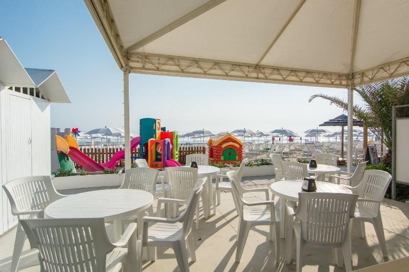 Hotel Metropol Σενιγκάλια Εξωτερικό φωτογραφία