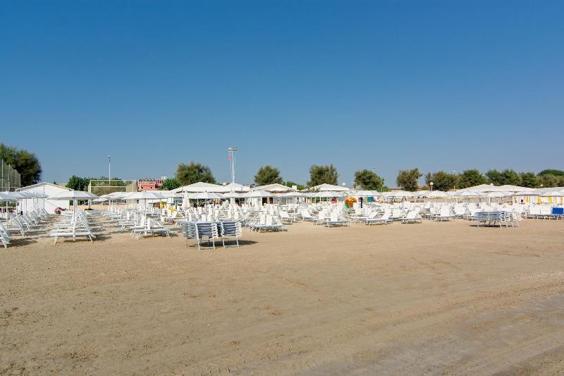 Hotel Metropol Σενιγκάλια Εξωτερικό φωτογραφία