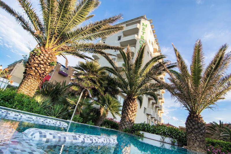 Hotel Metropol Σενιγκάλια Εξωτερικό φωτογραφία