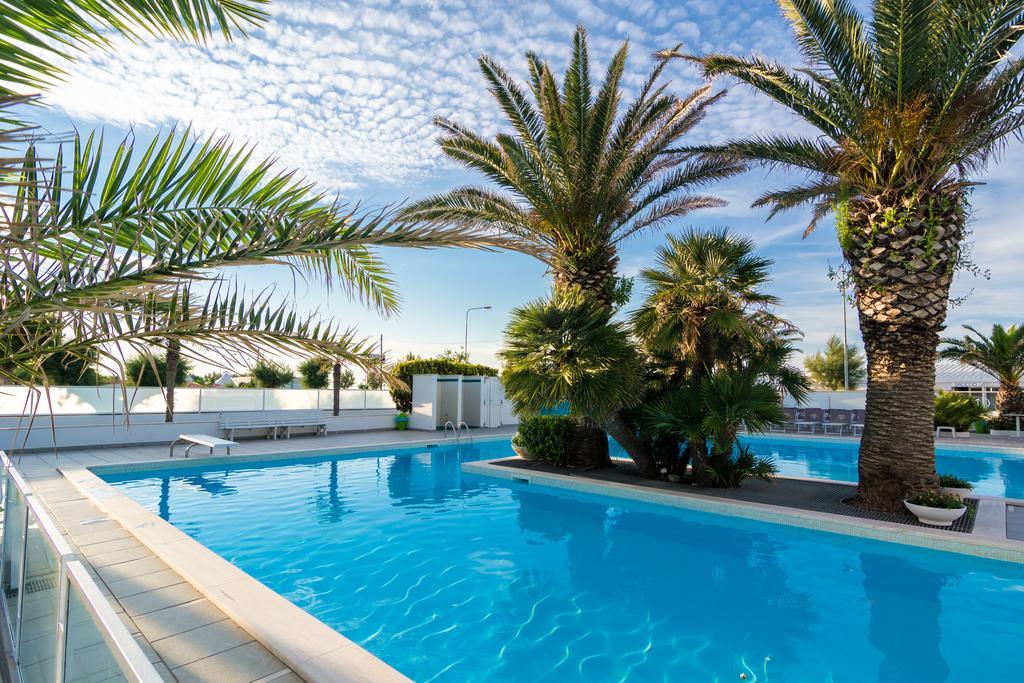 Hotel Metropol Σενιγκάλια Εξωτερικό φωτογραφία